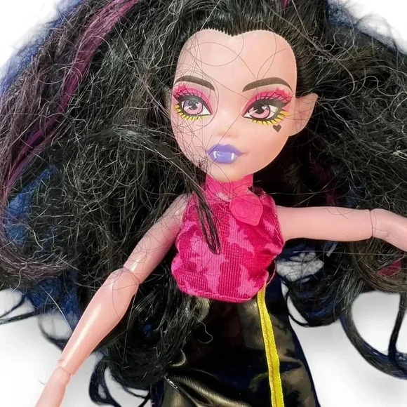 Monster High Skulltime Secrets Neon Frights Draculaura Doll w/ Accessories - Picture 4 of 6